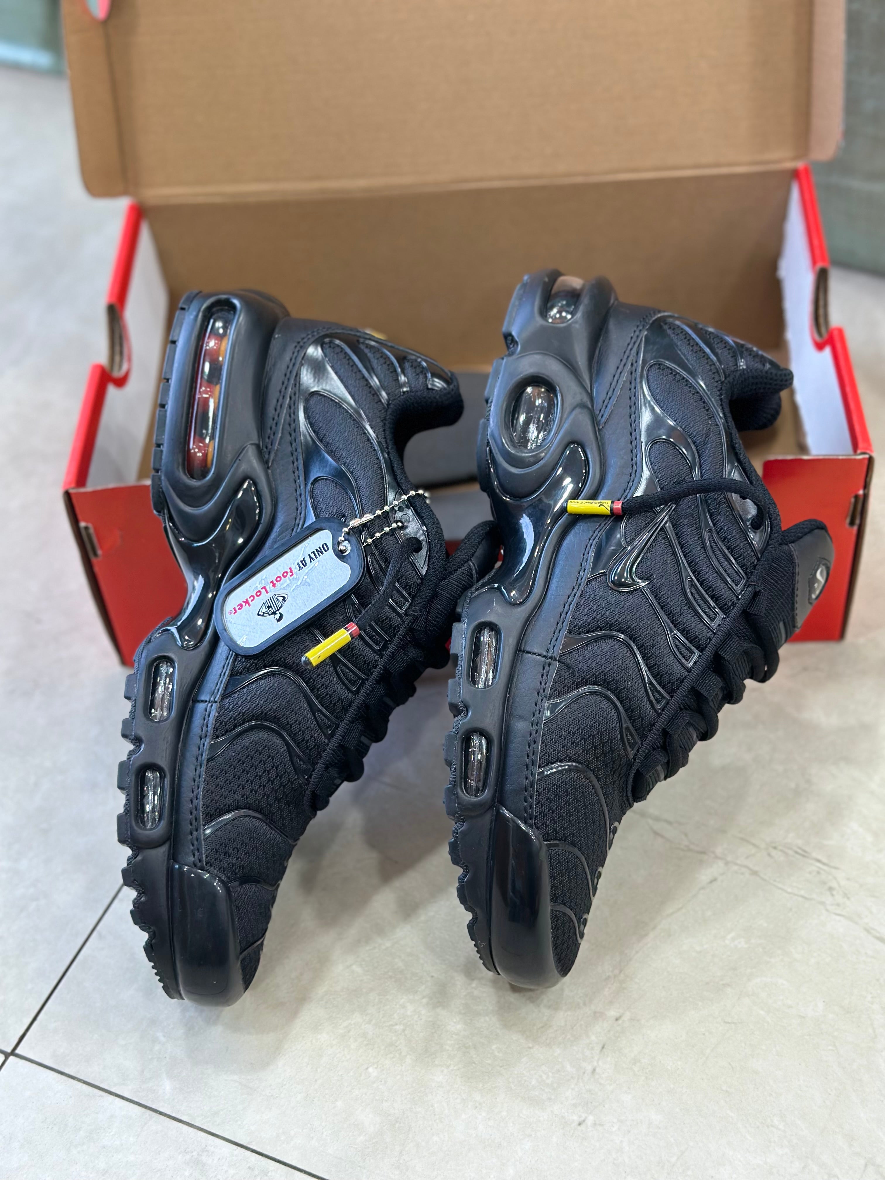 Tn black blak